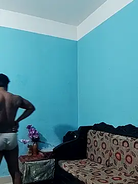 Snapshot of HunkyAriyan chatting on 03-07-25, 03:28 HunkyAriyan online show from 03-07-25, 03:28