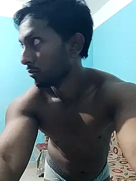 Snapshot of HunkyAriyan chatting on 03-09-25, 06:11 HunkyAriyan online show from 03-09-25, 06:11