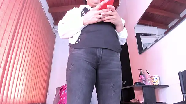 alondrabigtits online show from 04-19-26, 06:10