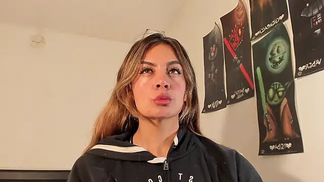 Snapshot of AZULAEVANSS chatting on 09-17-25, 11:17 AZULAEVANSS online show from 09-17-25, 11:17