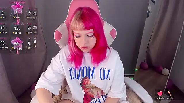 Snapshot of MonikaMayson chatting on 03-21-25, 11:56 MonikaMayson online show from 03-21-25, 11:56