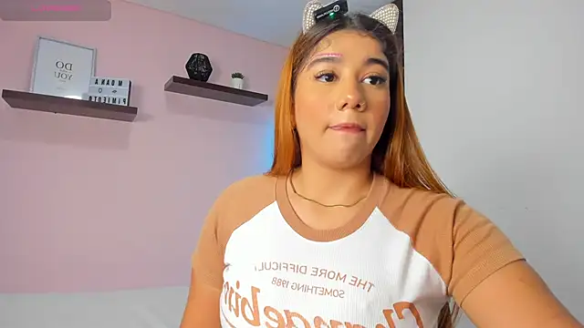 Snapshot of tifanyhills_ chatting on 10-27-25, 08:24 tifanyhills online show from 10-27-25, 08:24