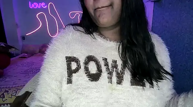 Snapshot of expression_queen chatting on 01-25-25, 10:18 expression queen online show from 01-25-25, 10:18