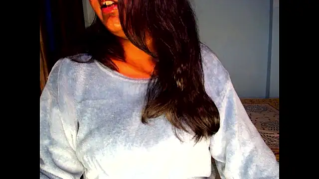 Snapshot of expression_queen chatting on 12-17-25, 10:32 expression queen online show from 12-17-25, 10:32