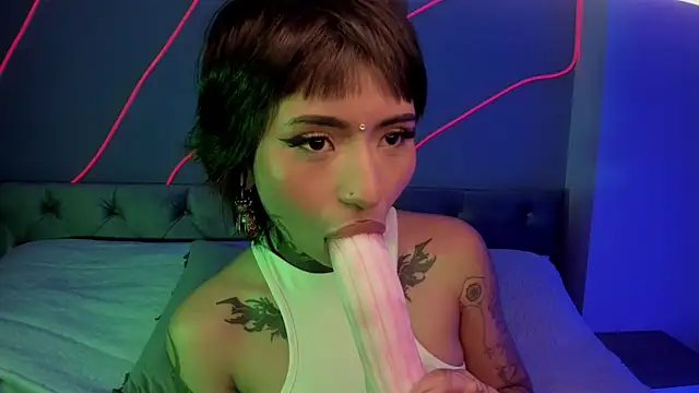 Evangeline bell online show from 12-06-24, 03:11