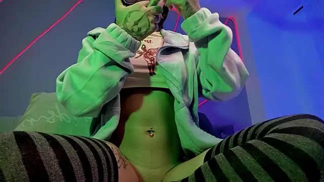 Evangeline bell online show from 12-18-24, 12:07