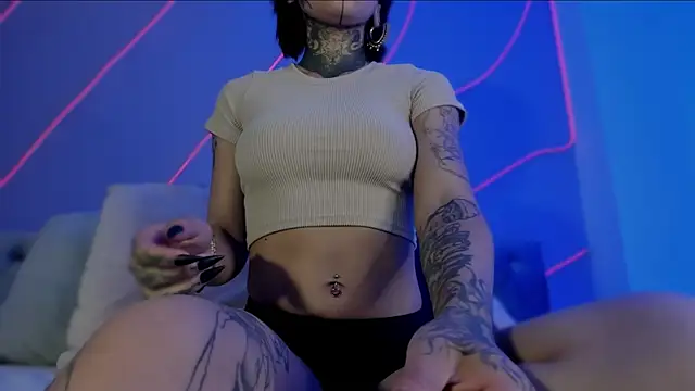 Evangeline bell online show from 12-21-24, 02:15