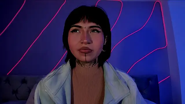 Evangeline bell online show from 12-23-24, 04:06