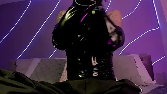 Evangeline bell online show from 12-28-24, 12:03