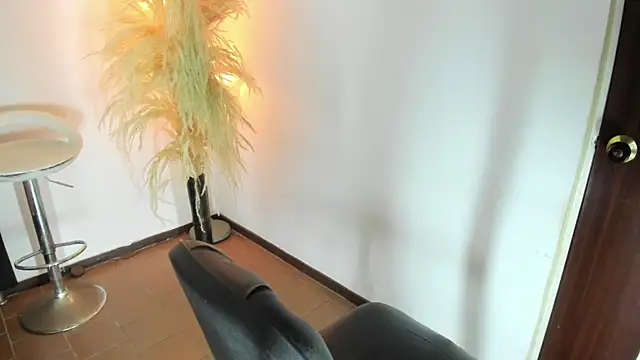 kattadoll online show from 10-04-25, 01:47