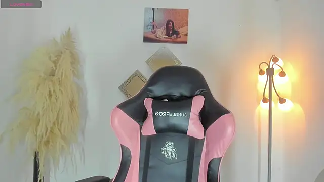 kattadoll online show from 03-29-26, 10:54