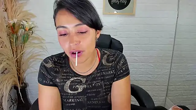 Aisha 09 online show from 02-03-25, 07:52