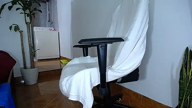 diamond black00 online show from 03-08-25, 10:02