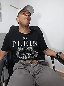 latinmartin73 online show from 04-27-26, 02:20