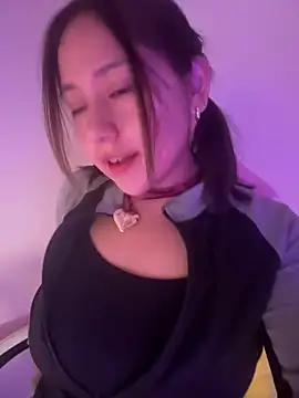 Snapshot of kittyfresita chatting on 01-21-25, 10:30 kittyfresita online show from 01-21-25, 10:30