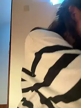 Snapshot of kittyfresita chatting on 03-05-25, 02:25 kittyfresita online show from 03-05-25, 02:25