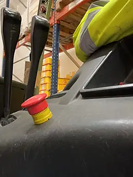 jovenestraviesos online show from 02-05-26, 02:54