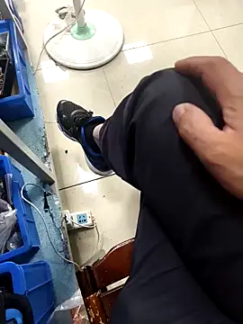 Snapshot of huzi518 chatting on 09-10-25, 02:22 huzi518 online show from 09-10-25, 02:22