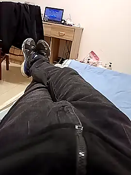 Snapshot of huzi518 chatting on 12-02-25, 09:14 huzi518 online show from 12-02-25, 09:14