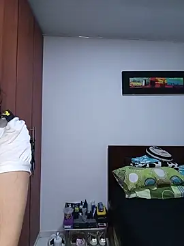 Snapshot of miakhalifaaa_ chatting on 06-12-26, 11:14 miakhalifaaa online show from 06-12-26, 11:14