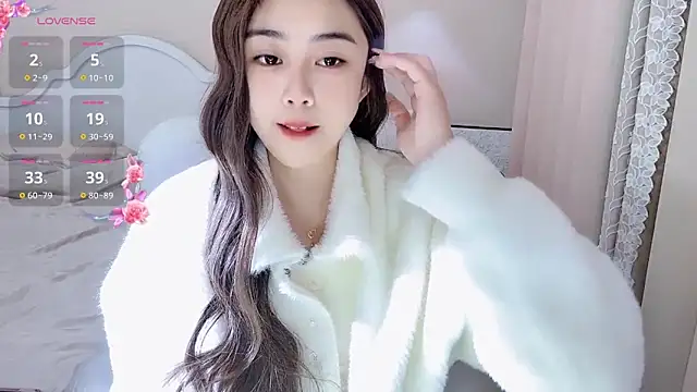 Caitlyn   online show from 01-05-25, 11:48