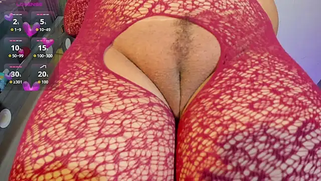 zandra milf  online show from 03-10-26, 11:59