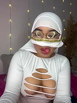 Maisa issa online show from 02-19-25, 04:33