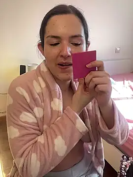 tatianaAlvarez1 online show from 02-04-25, 11:16