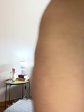 tatianaAlvarez1 online show from 03-09-25, 12:42