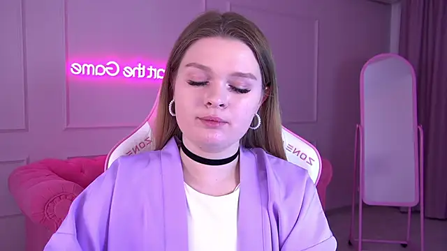 CrystalLyons online show from 01-30-25, 03:40