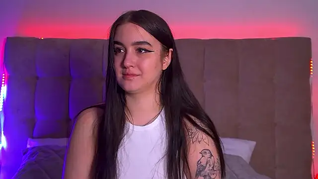 ChristinaMilton online show from 03-03-25, 06:33