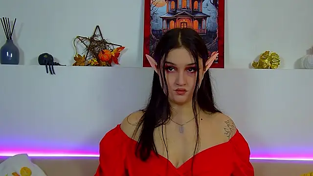 ChristinaMilton online show from 10-31-25, 06:31