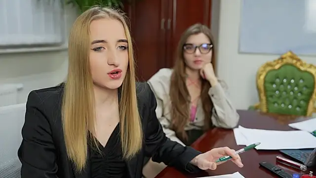 Michelle 054 online show from 02-08-25, 07:59