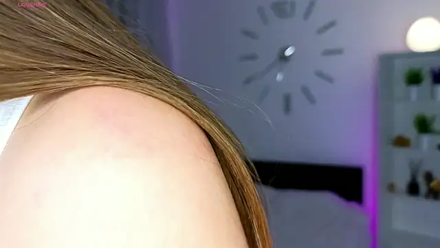 Snapshot of aryamirelle chatting on 12-12-24, 11:03 aryamirelle online show from 12-12-24, 11:03