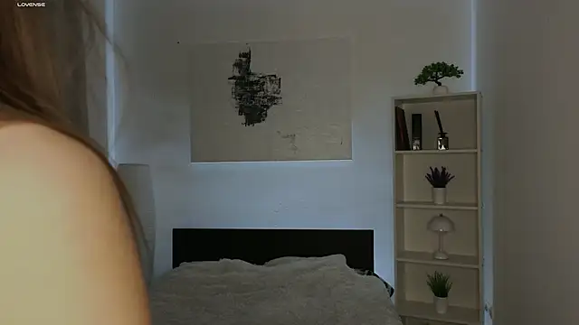 Snapshot of aryamirelle chatting on 03-10-25, 09:18 aryamirelle online show from 03-10-25, 09:18