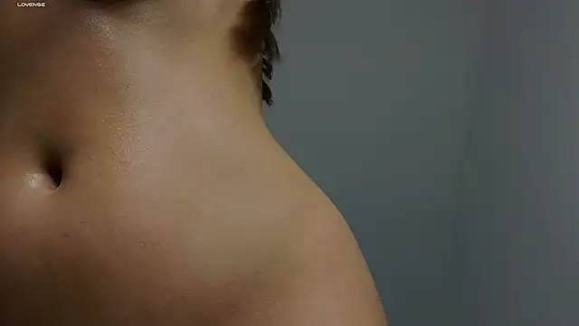 Snapshot of aryamirelle chatting on 03-16-25, 01:07 aryamirelle online show from 03-16-25, 01:07