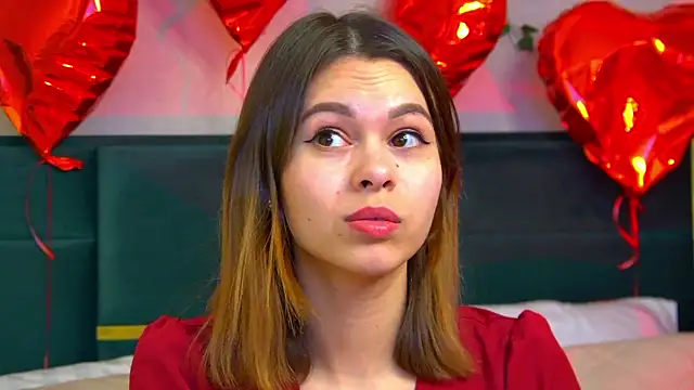 Snapshot of PollyLanders chatting on 02-15-25, 02:04 PollyLanders online show from 02-15-25, 02:04