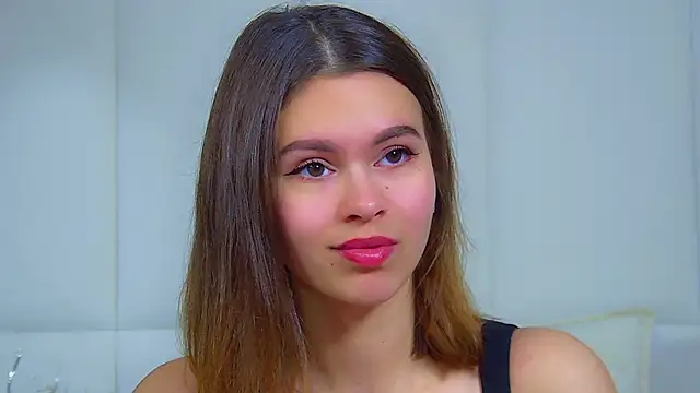 Snapshot of PollyLanders chatting on 09-19-25, 08:16 PollyLanders online show from 09-19-25, 08:16