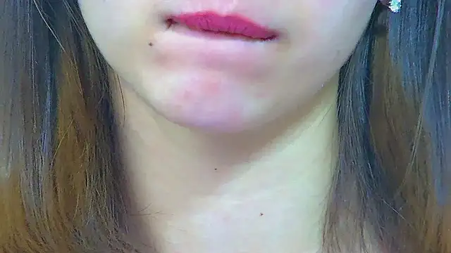 Snapshot of PollyLanders chatting on 10-20-25, 07:14 PollyLanders online show from 10-20-25, 07:14