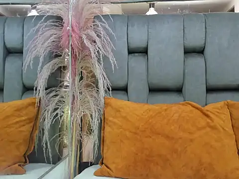 JESSYCORTES online show from 04-17-26, 04:59