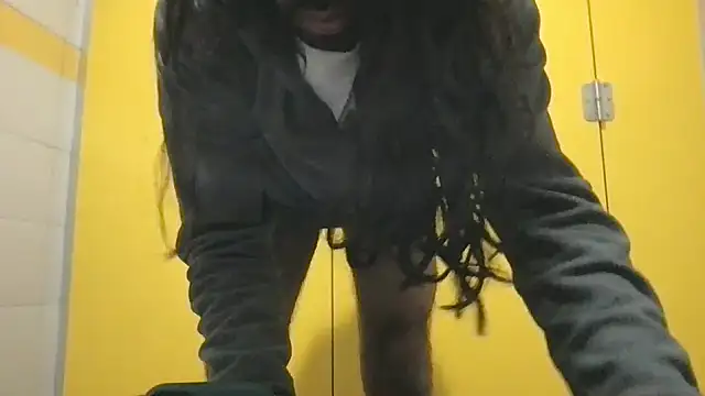 Lucascacaca online show from 12-15-24, 06:26