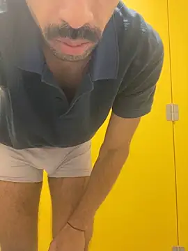 Lucascacaca online show from 12-20-24, 06:02