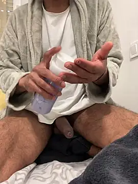 Lucascacaca online show from 01-06-25, 04:02