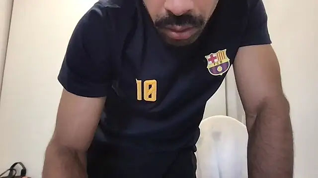 Lucascacaca online show from 04-13-26, 04:45