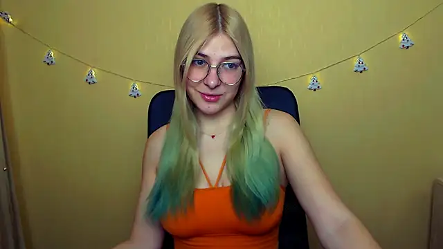 Luna Lush  online show from 12-08-24, 09:13