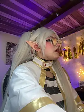 SophiaWeestt99 online show from 04-18-26, 04:27