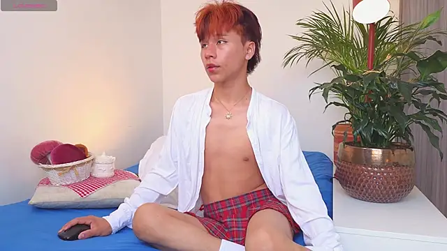 Tommyfoxboy online show from 11-14-25, 01:10