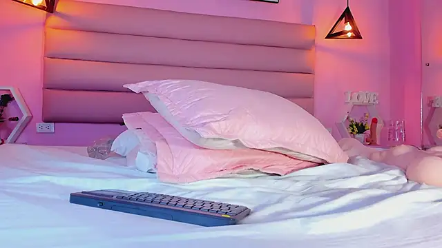 Katta Gil online show from 03-22-25, 08:15