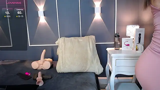 Emmawattsom online show from 01-19-25, 01:12