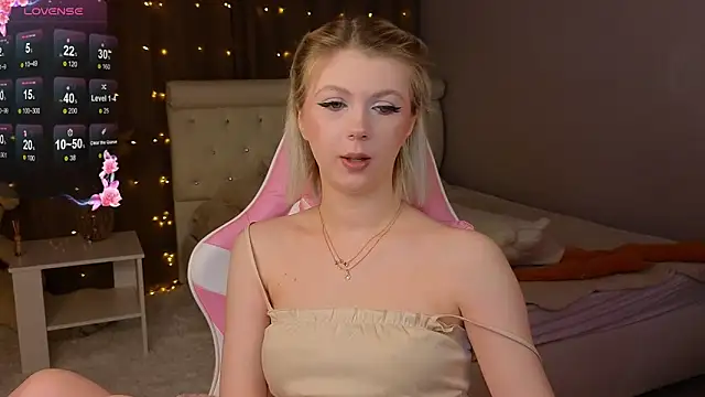 Snapshot of barbieee_b chatting on 12-20-24, 01:00 barbieee b online show from 12-20-24, 01:00